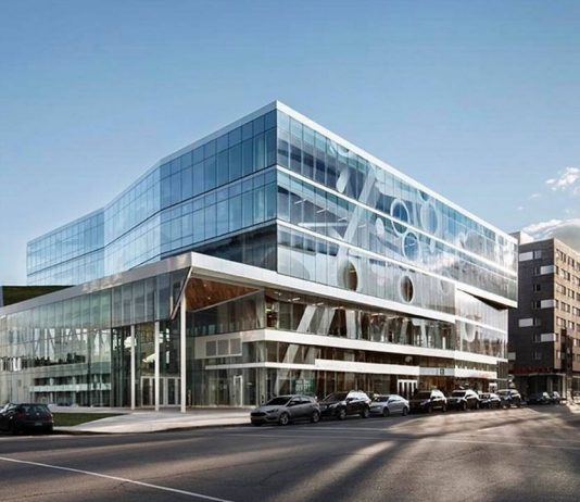 École de technologie supérieure (ÉTS) Montréal by Menkès Shooner Dagenais LeTourneux Architectes : Photo © Stéphane Brugger