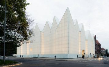 Philharmonic Hall Szczecin, Poland / Arch.: Barozzi / Veiga, Alberto Veiga (SP) and Fabrizio Barozzi (IT) : Photo © Simon Menges