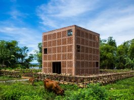 Terra Cotta Studio Landscape by Tropical Space : Photo credit © Hiroyuki Oki