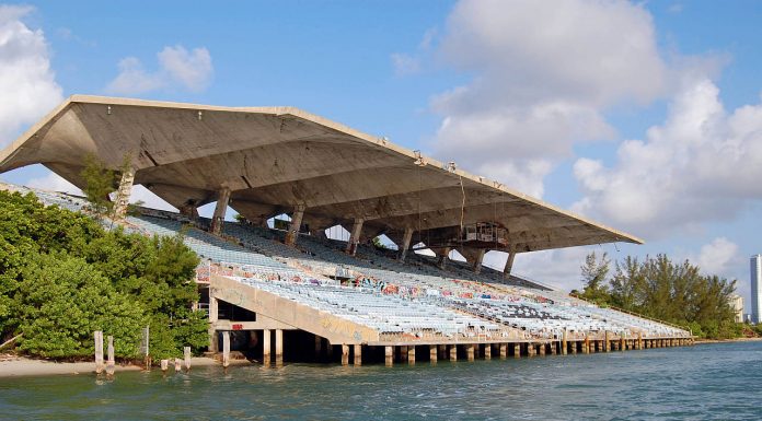 Miami Marine Stadium : Photo credit © Rick Bravo