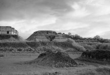 Armando Salas Portugal Los Antiguos Reinos de México : Fotografía cortesía de la © Secretaría de Cultura de México