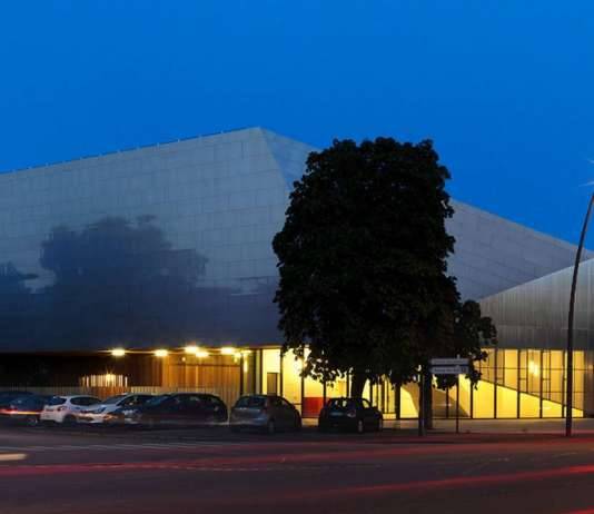 Modern Music Centre en Évreux, France by Hérault Arnod architectes : Photo credit © André Morin