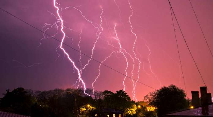 Schneider Electric te comparte 8 puntos para evitar riesgos esta temporada de lluvias : Fotografía © Schneider Electric México